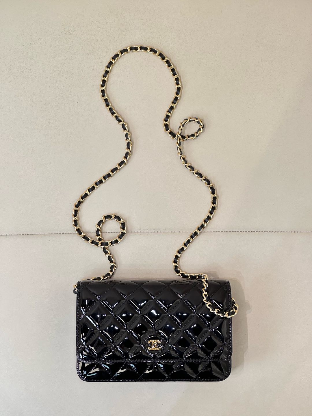 CHANEL WOC CLASSIC WALLET ON CHAIN 13x19x3cm