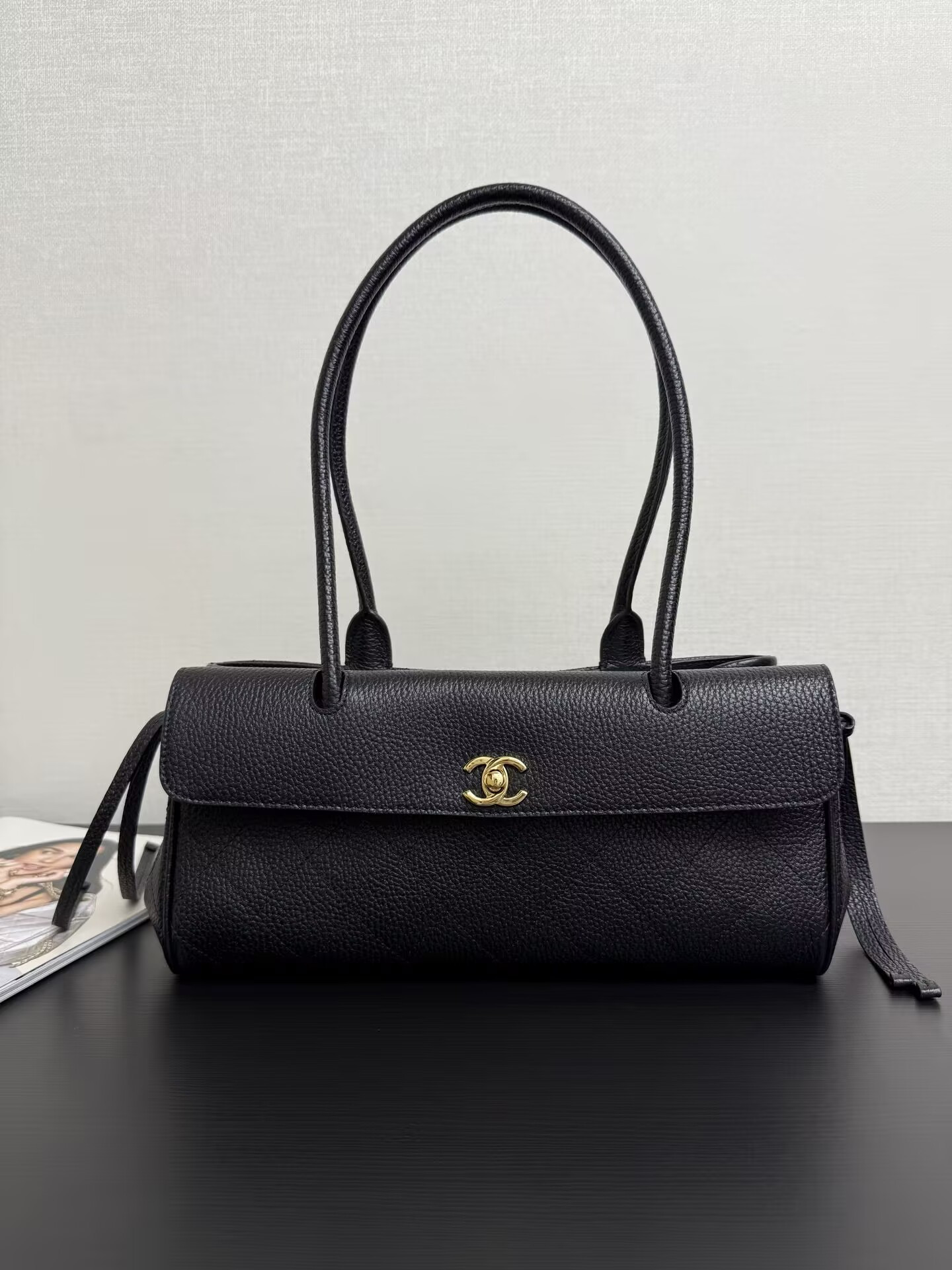 Chanel Small Tote AS6288 15x31x12cm
