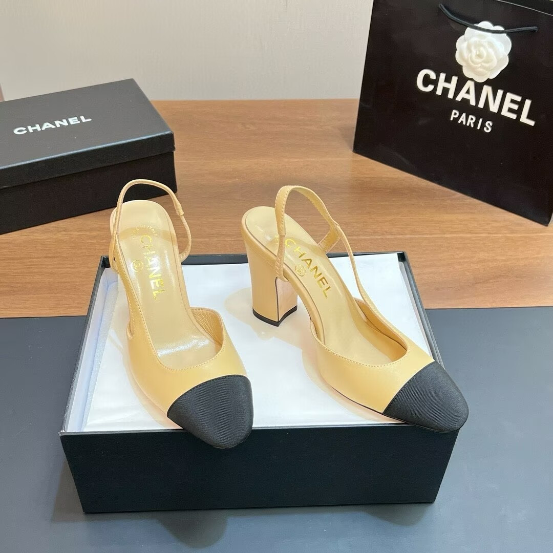 ua Ch**el slingbacks