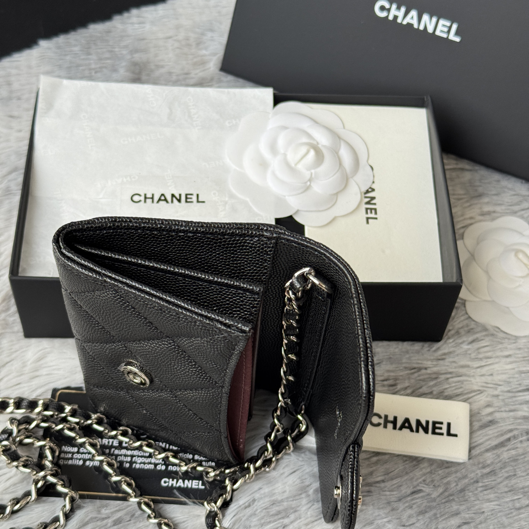 Chanel Wallet on Chain 8.5x12.5x2.5cm