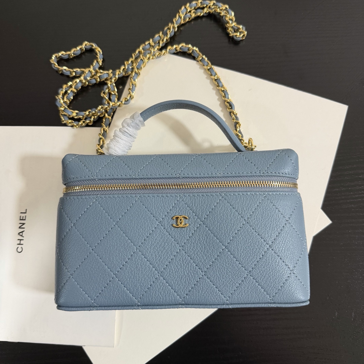 CHANEL Classic Vanity with chain Handbag 17x19.5x5cm