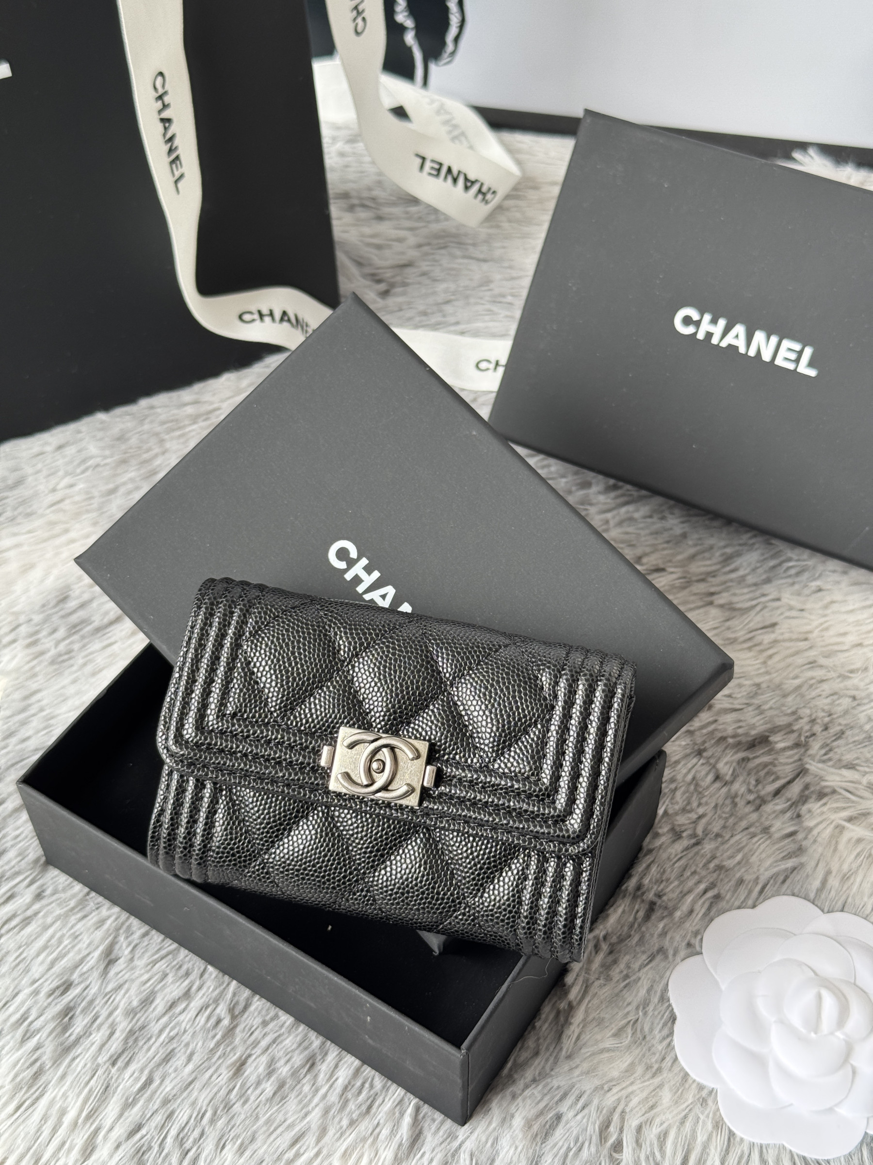 Chanel BOY CHANEL Flap Card Holder A80603 7.5x11.3x2.1cm