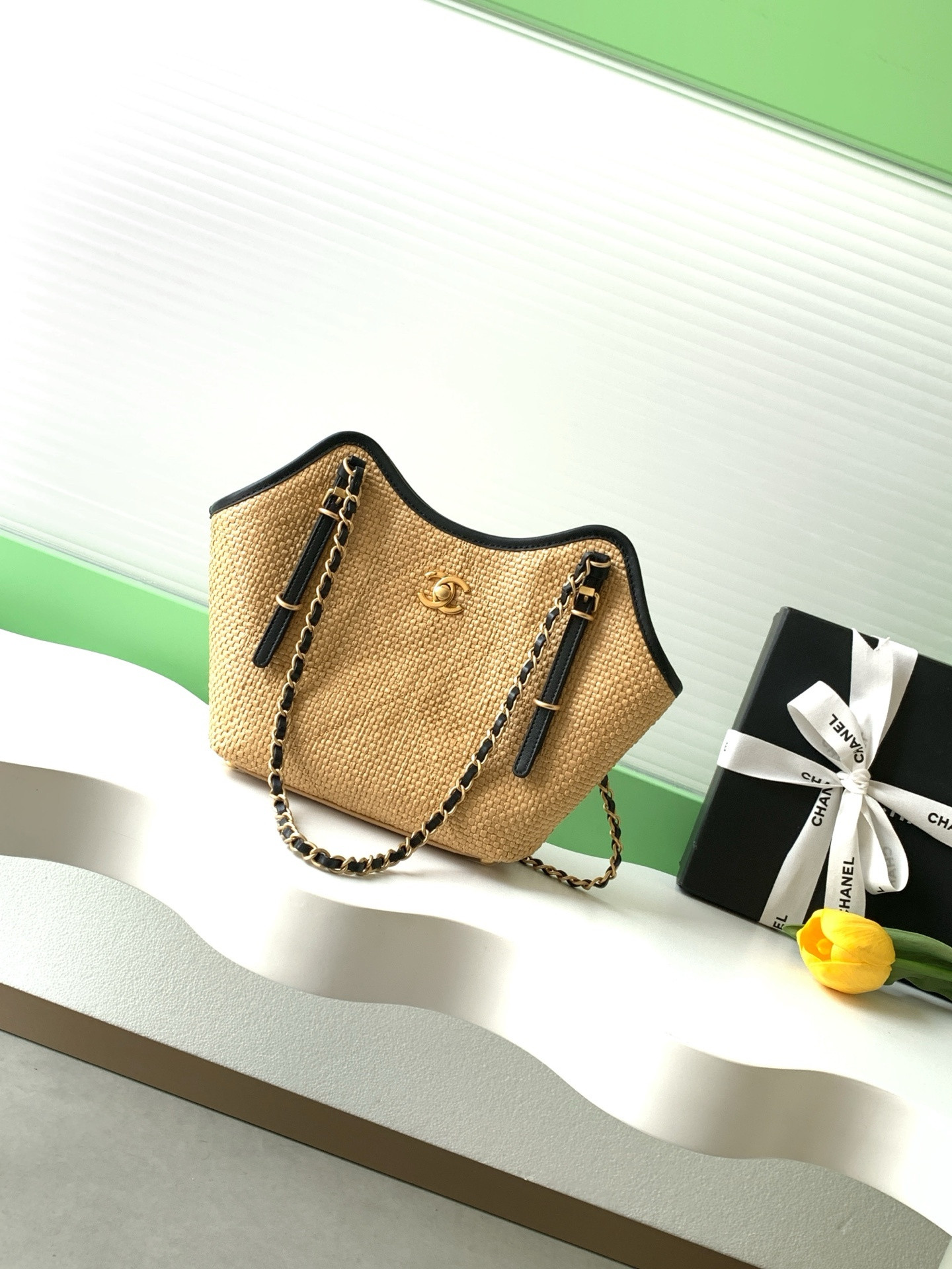 Chanel Shopping Bag AS6015 20x28x7cm