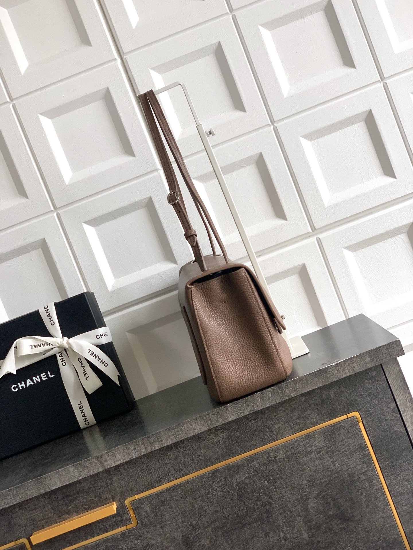 Chanel Maxi Flapbag AS6231 19.5x32x10cm