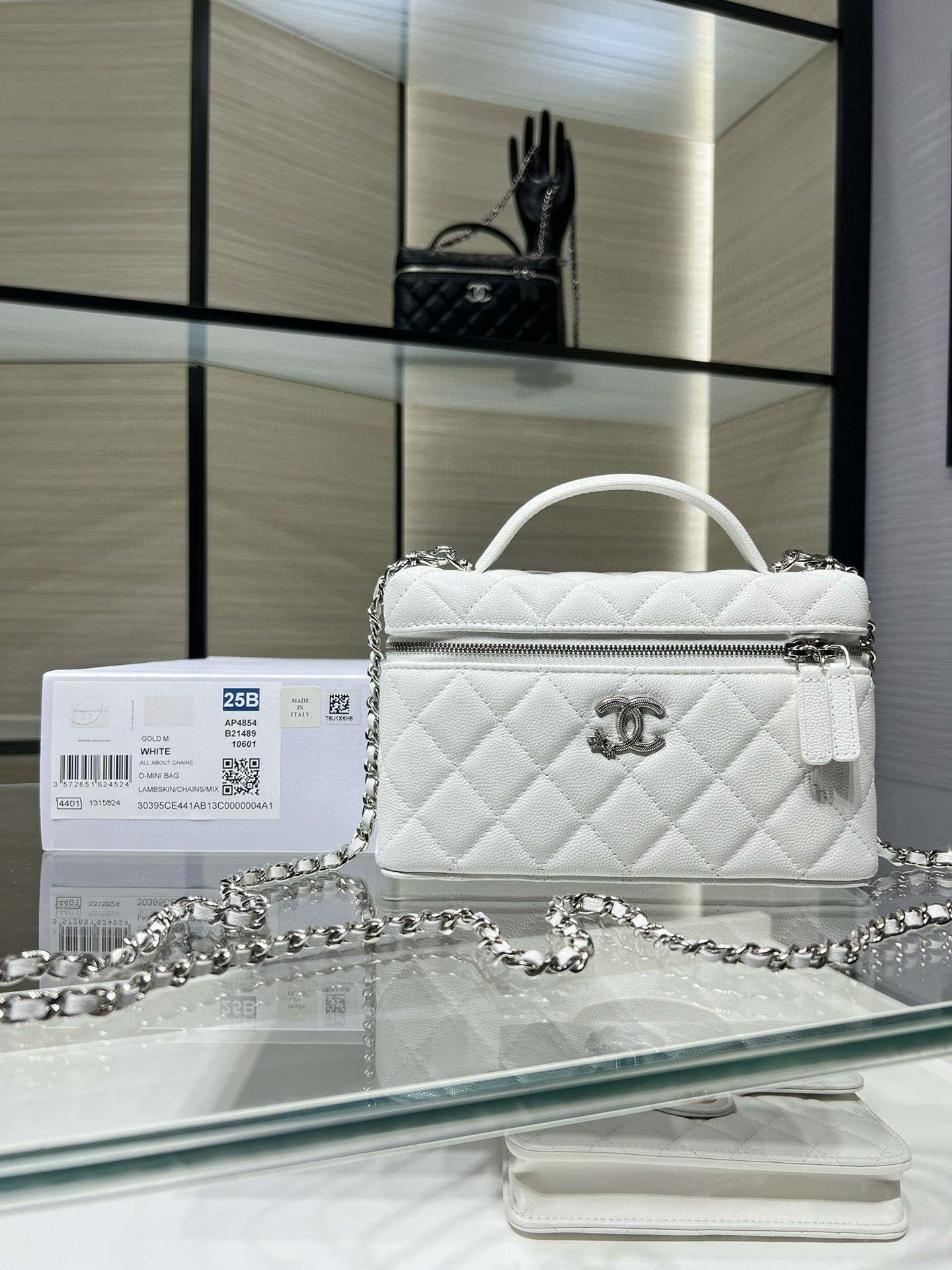 Chanel Long Vanity With Chain AP4854 19.5x17x5cm