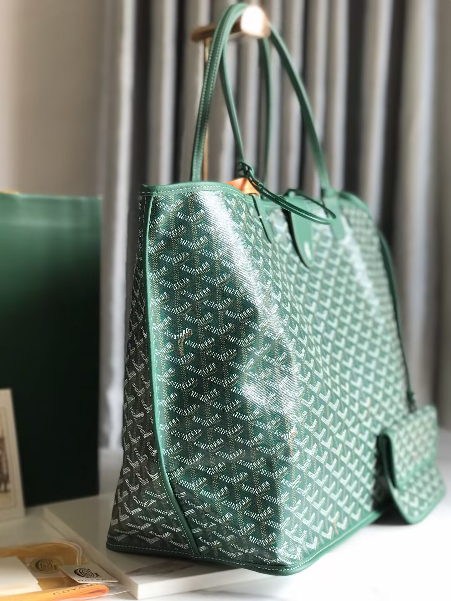 Goyard Anjou GM Bag 39x32x19cm