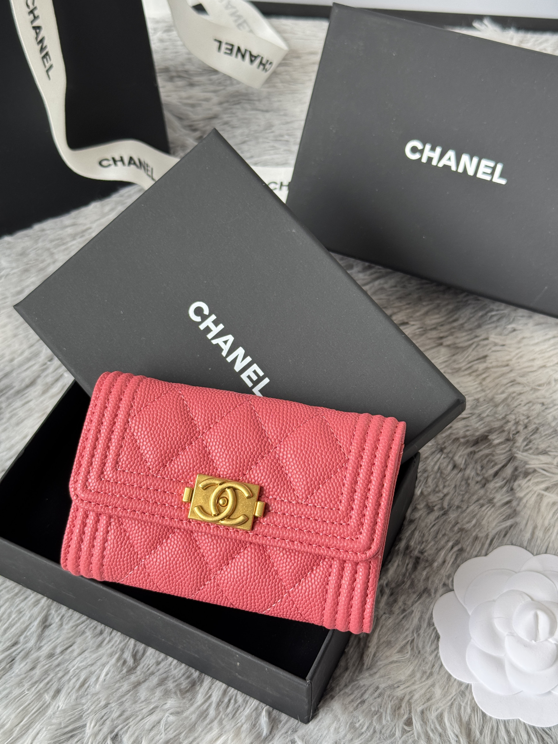Chanel BOY CHANEL Flap Card Holder A80603 7.5x11.3x2.1cm