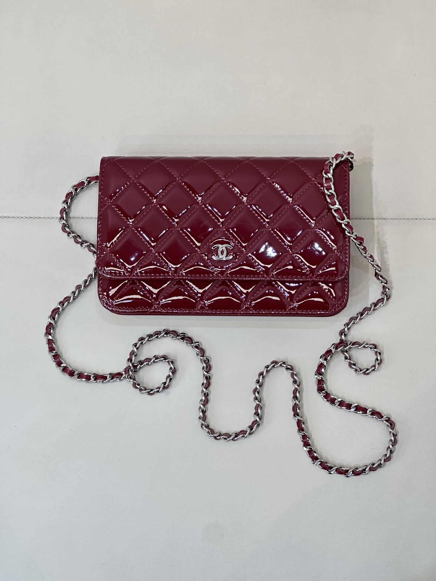 CHANEL WOC CLASSIC WALLET ON CHAIN 13x19cm
