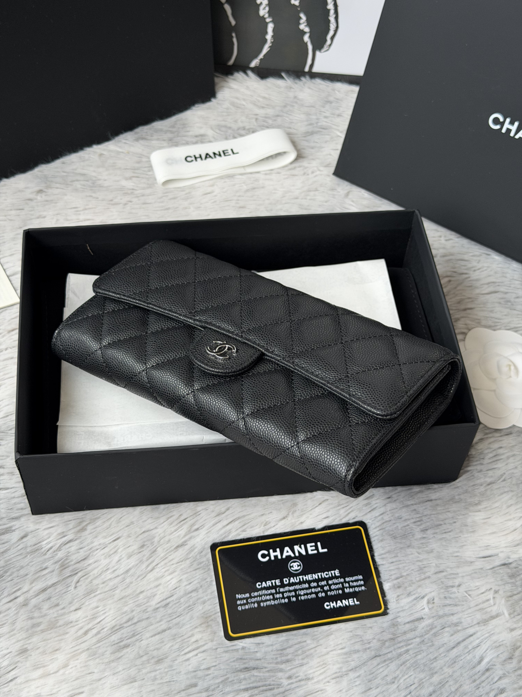 Chanel Wallet 80758 10x19x3cm
