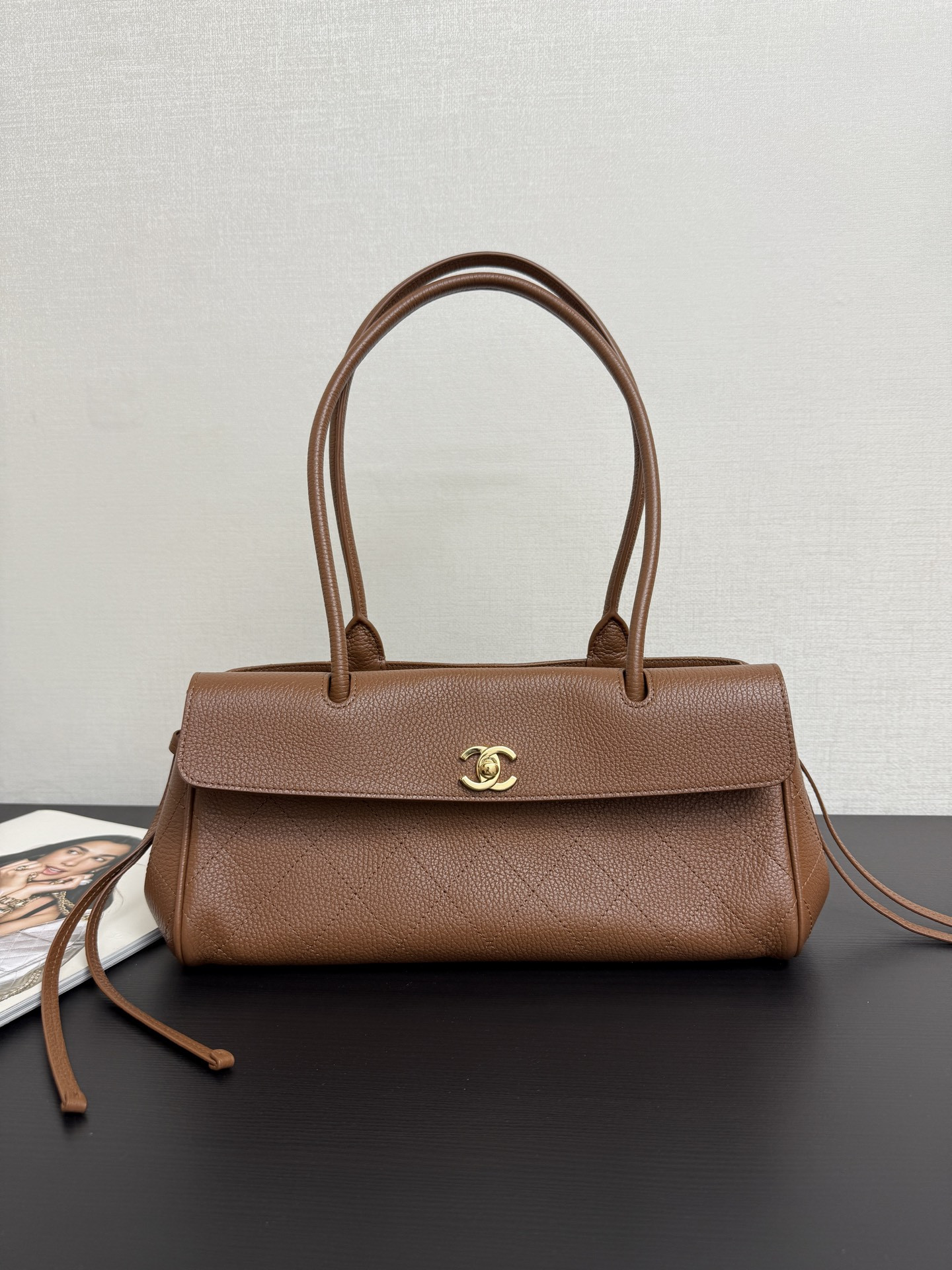 Chanel Small Tote AS6288 15x31x12cm