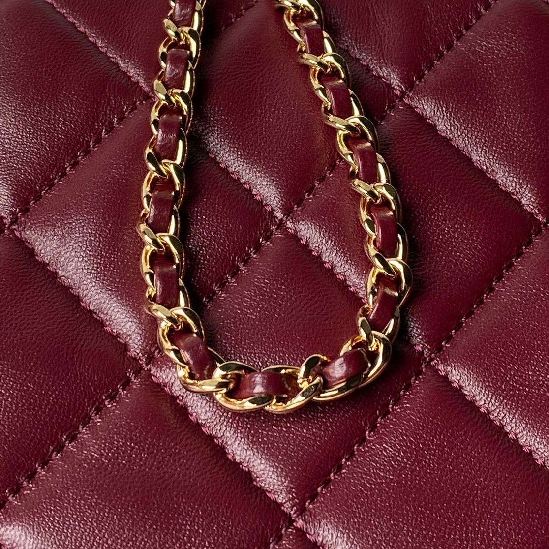 CHANEL Chain Shopping Tote Bag AS6248 24.5x16x7.5cm