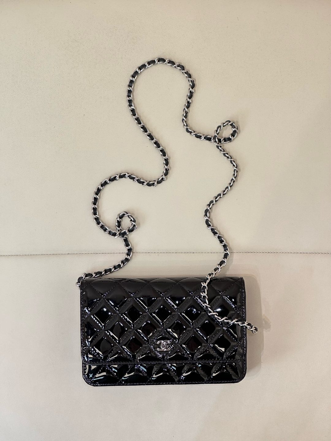 CHANEL WOC CLASSIC WALLET ON CHAIN 13x19x3cm