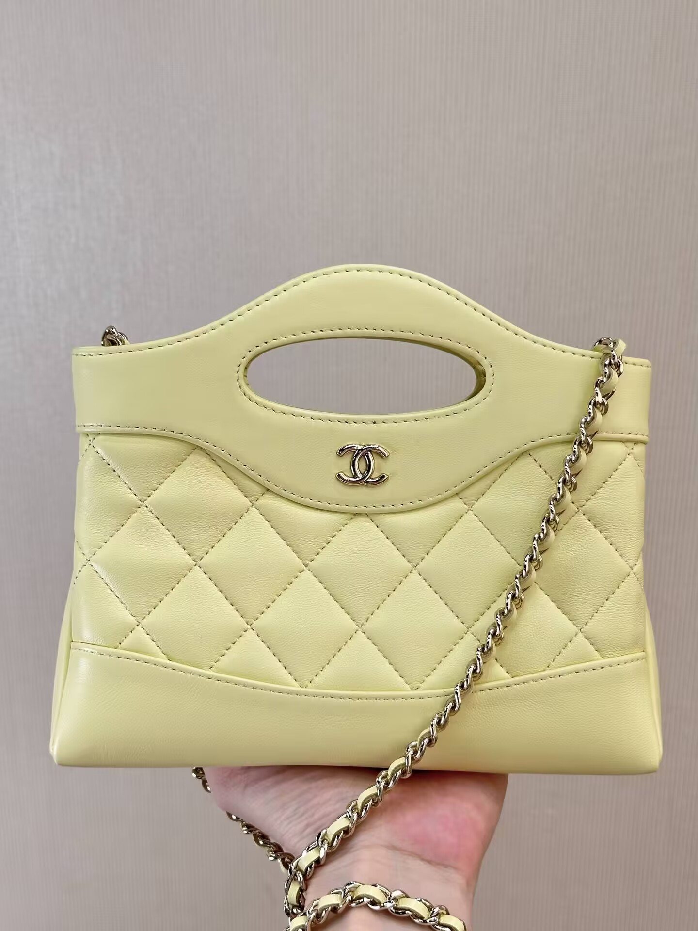 Chanel Nano Chain Bag 17.5x20.5cm
