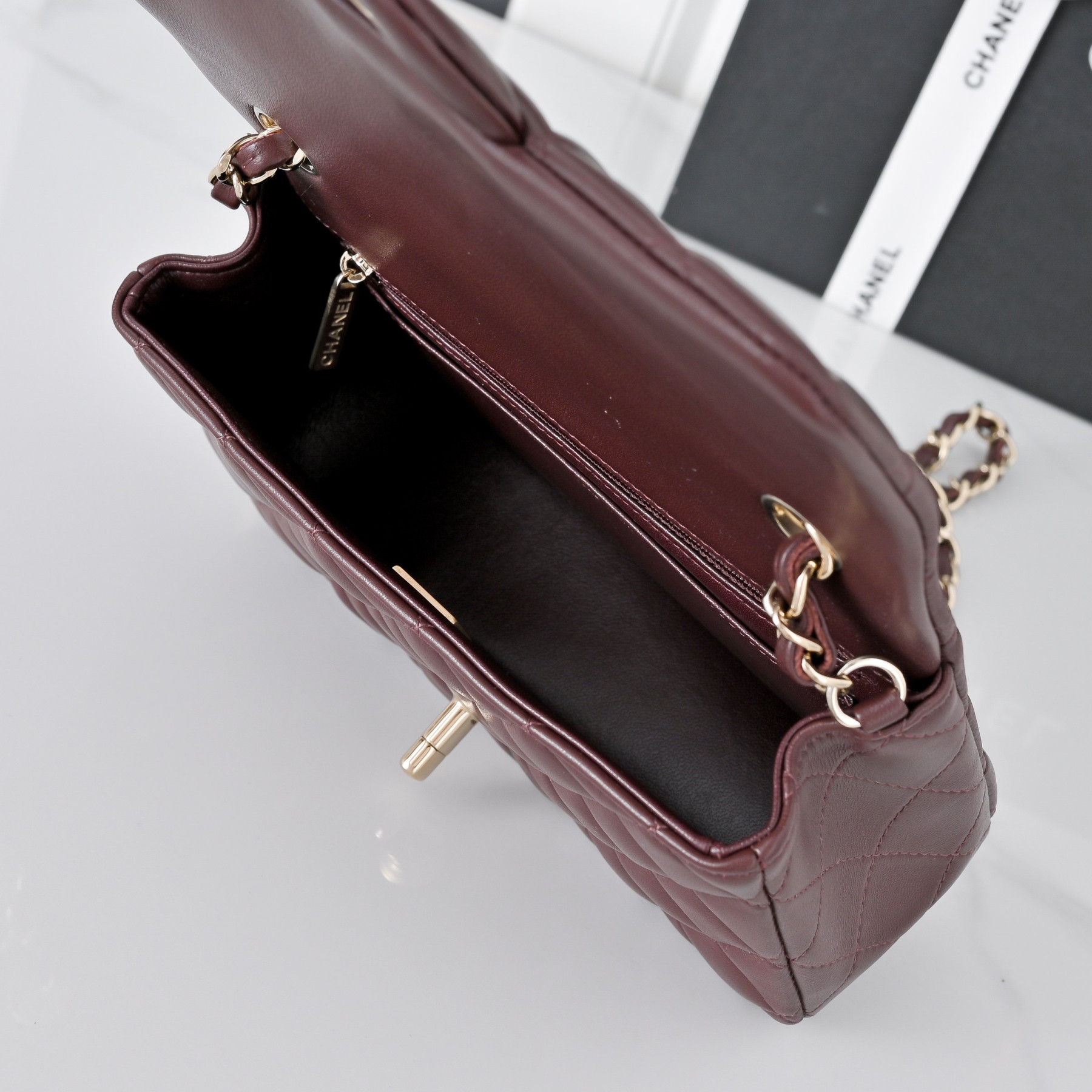 Chanel Mini Flap Bag 20x12x6.5cm