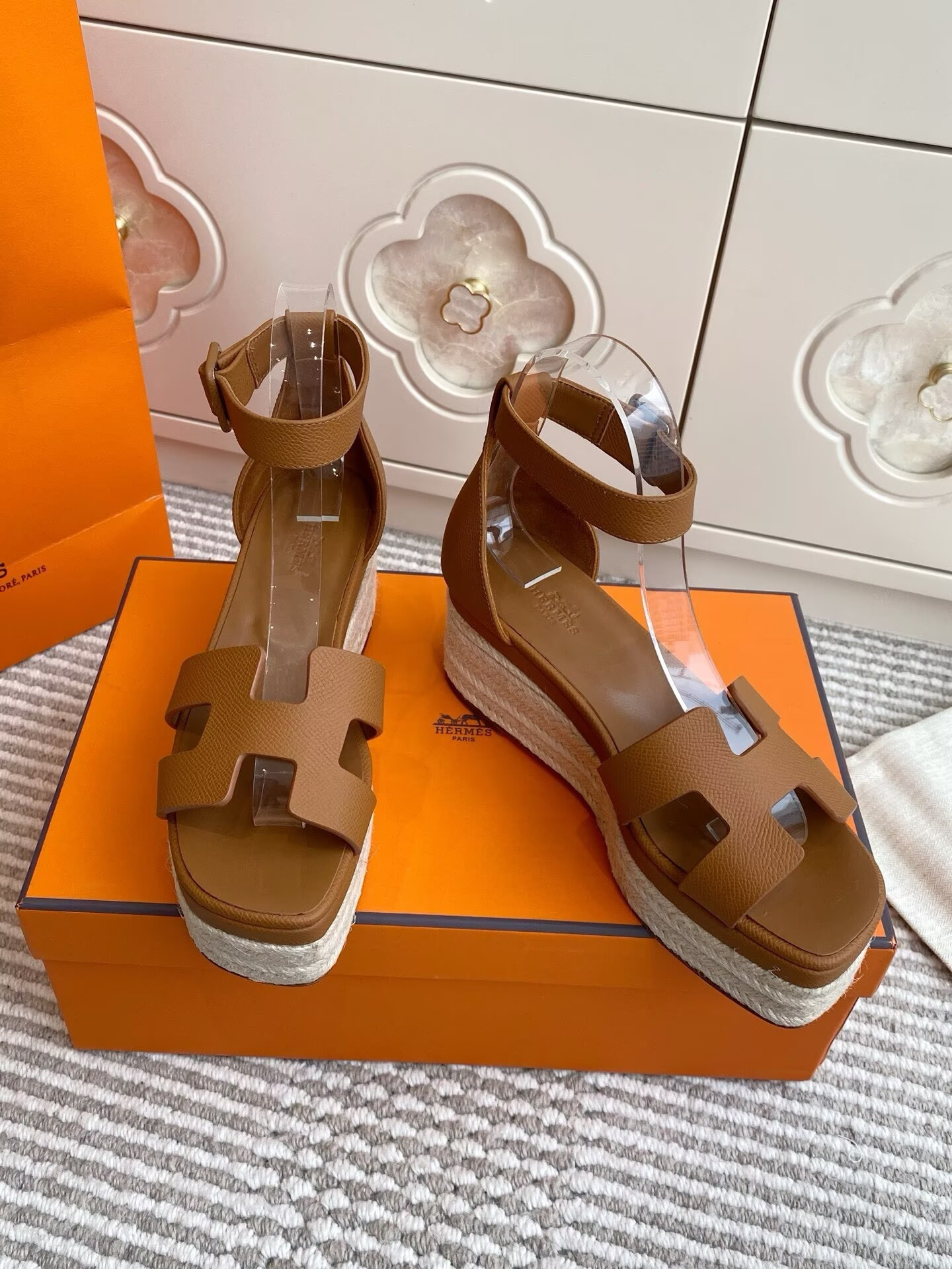 ua H**me5 elda spanish woven shoes