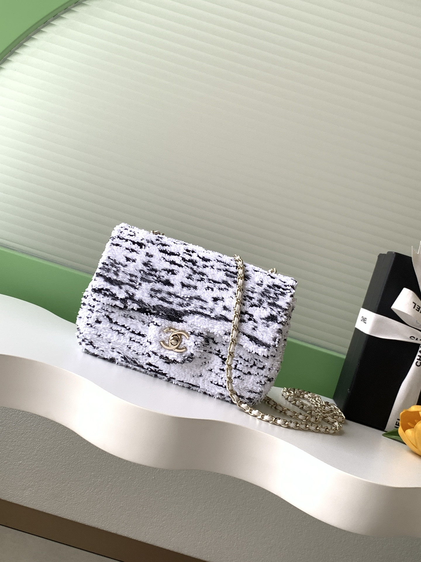 Chanel Flap Bag AS4418 14x21x8cm