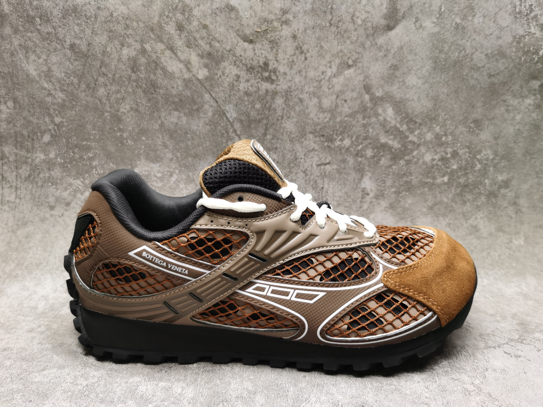 UA B0tt*ga Ven*ta Orbit Sneaker