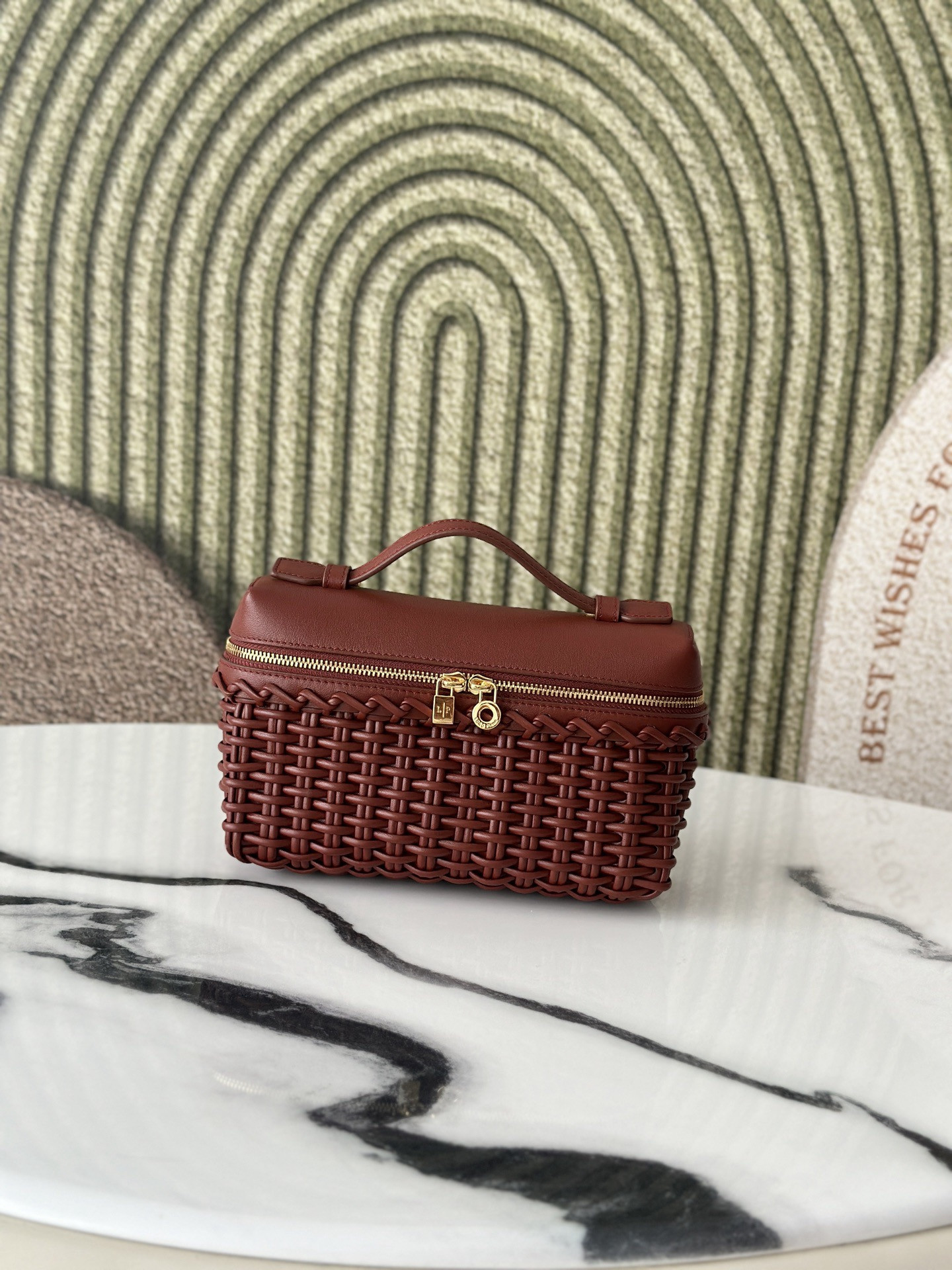 Loro Piana Extra Pocket L19 19 x 11.5 x 7cm