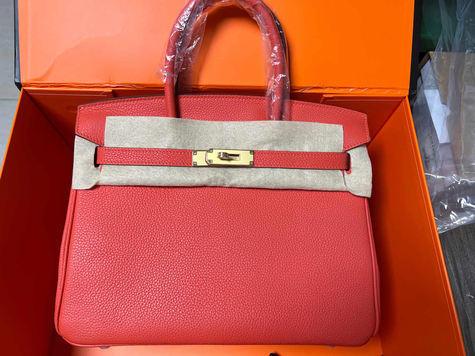 h**me5 birkin togo 25 30 35 40 (cusT0mized, no exchange no return, about 20 days)