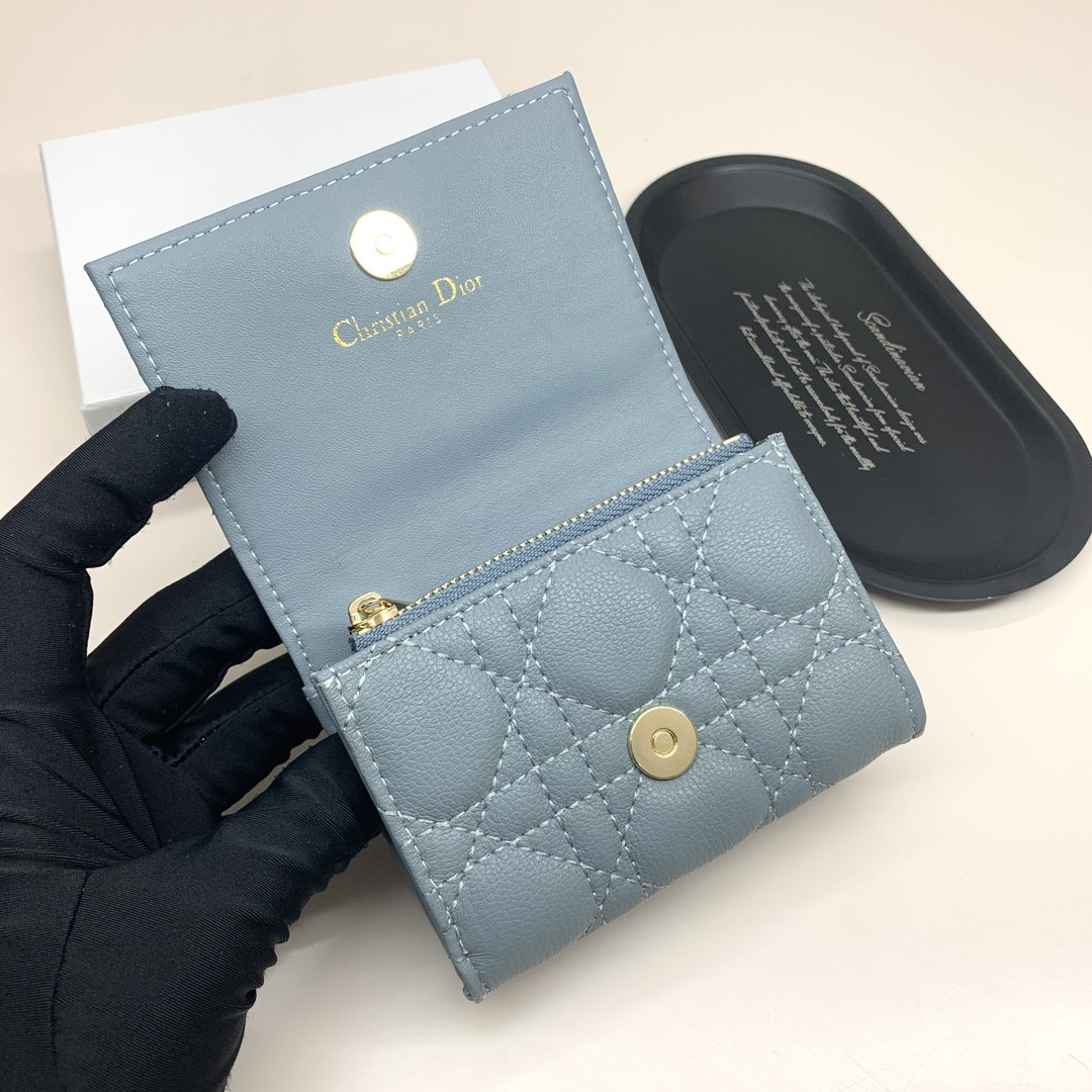 D10r Card Holder