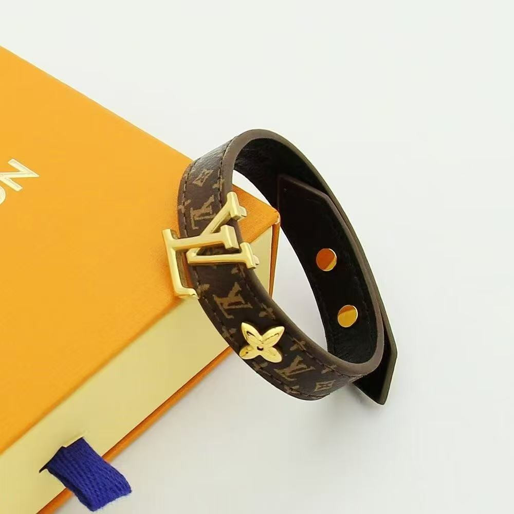 l0vis Vvtt0n bracelet