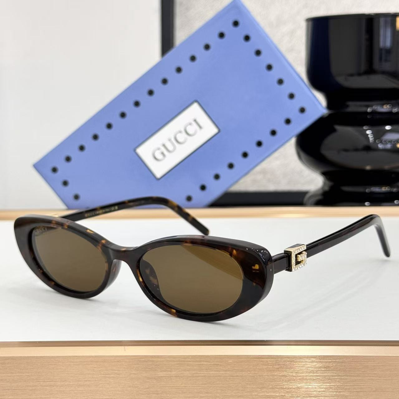 Gucci Glasses GG1680S 52-17-140