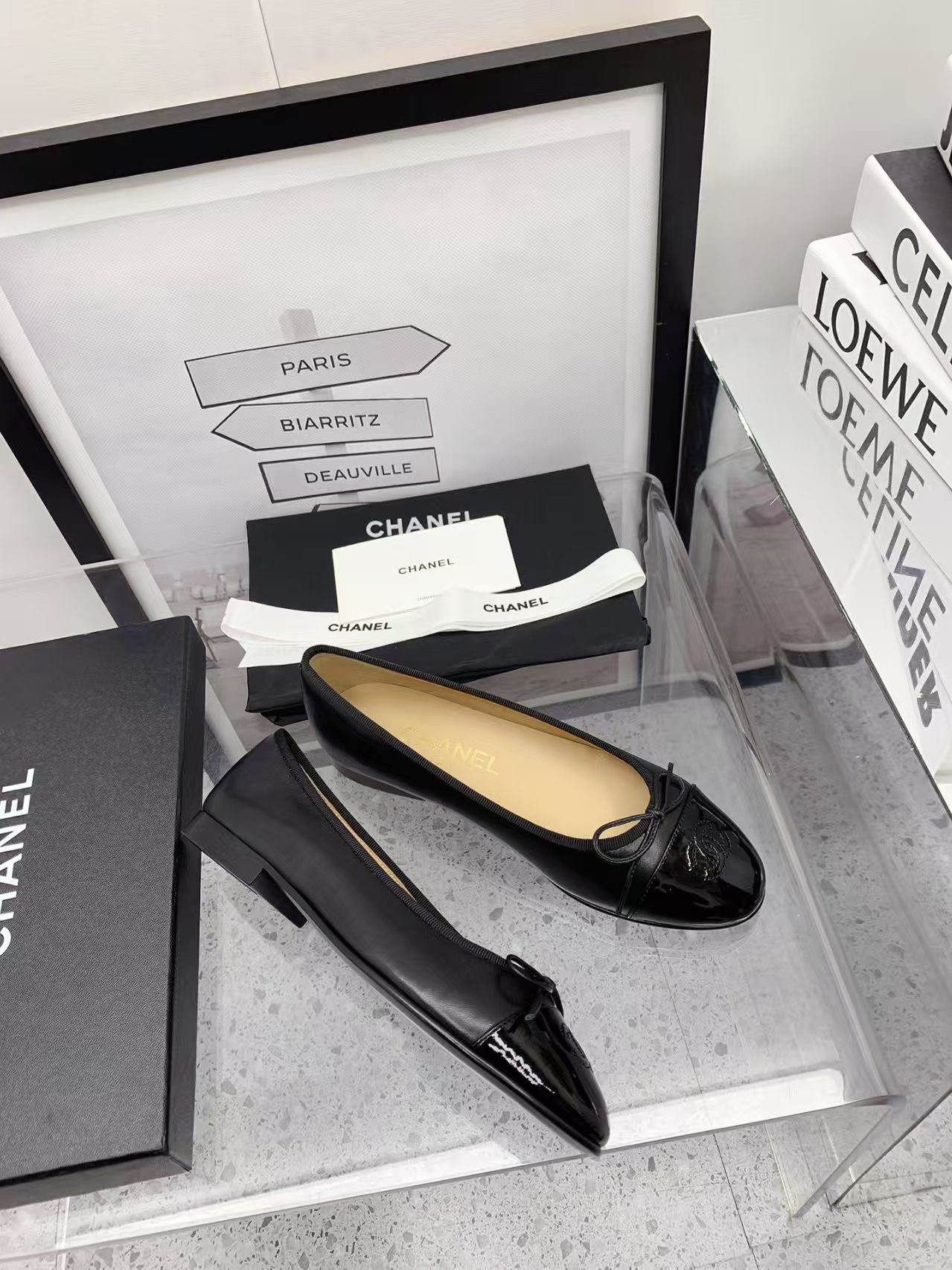 ua Ch**el ballet flats