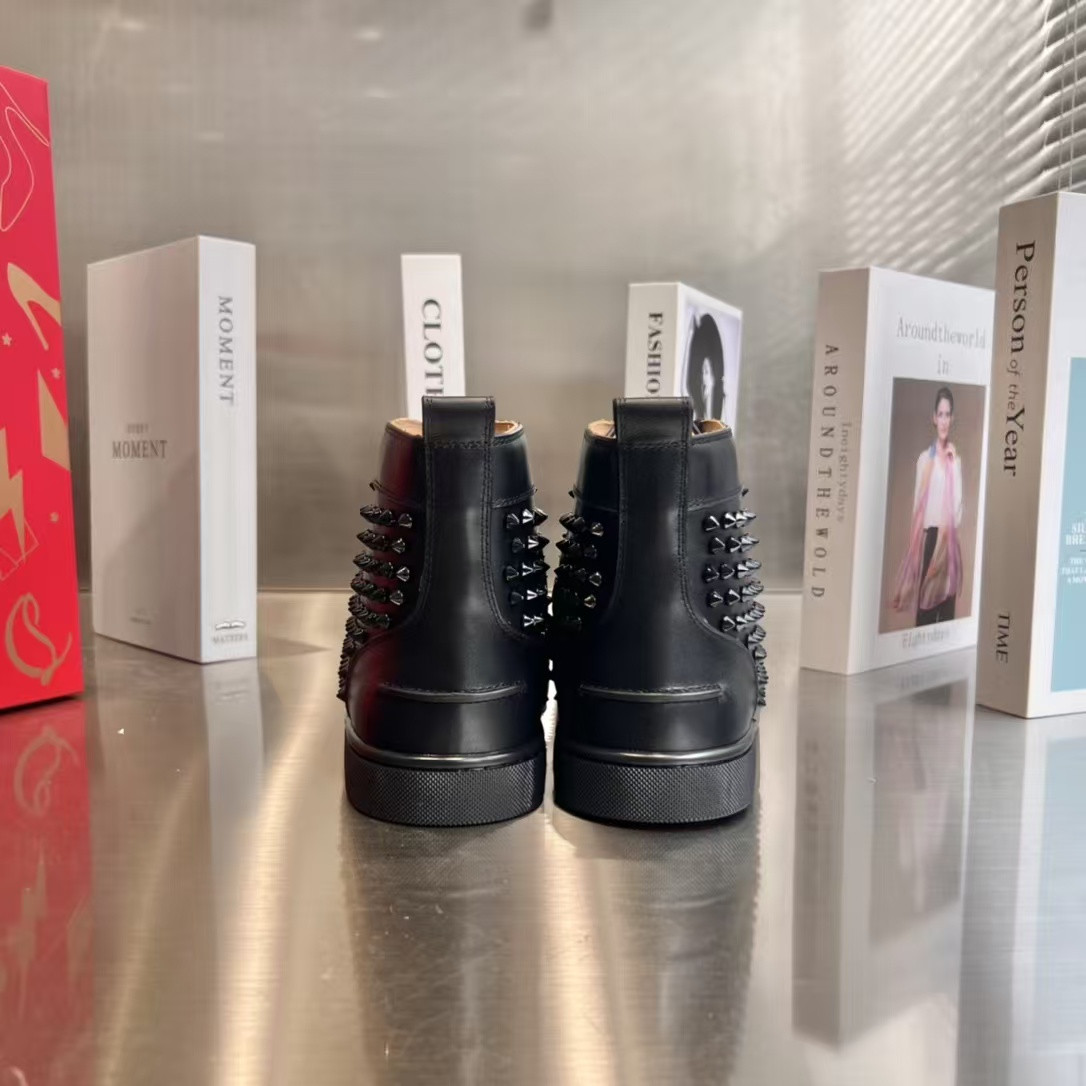 ua Chr1st1an louboutin l0vis strass sneakers