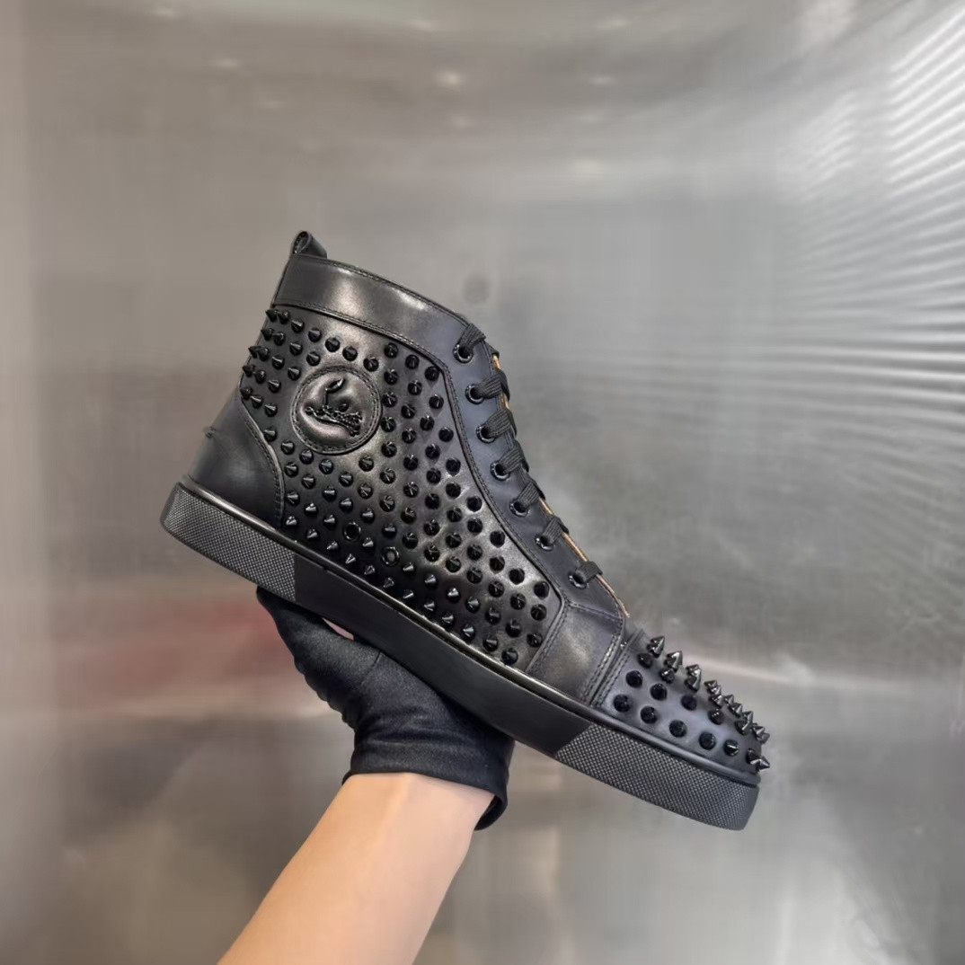 ua Chr1st1an louboutin l0vis strass sneakers