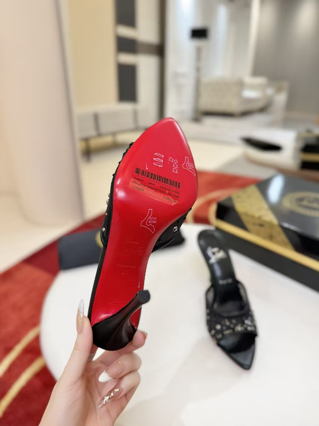 ua Chr1st1an louboutin miss z mule