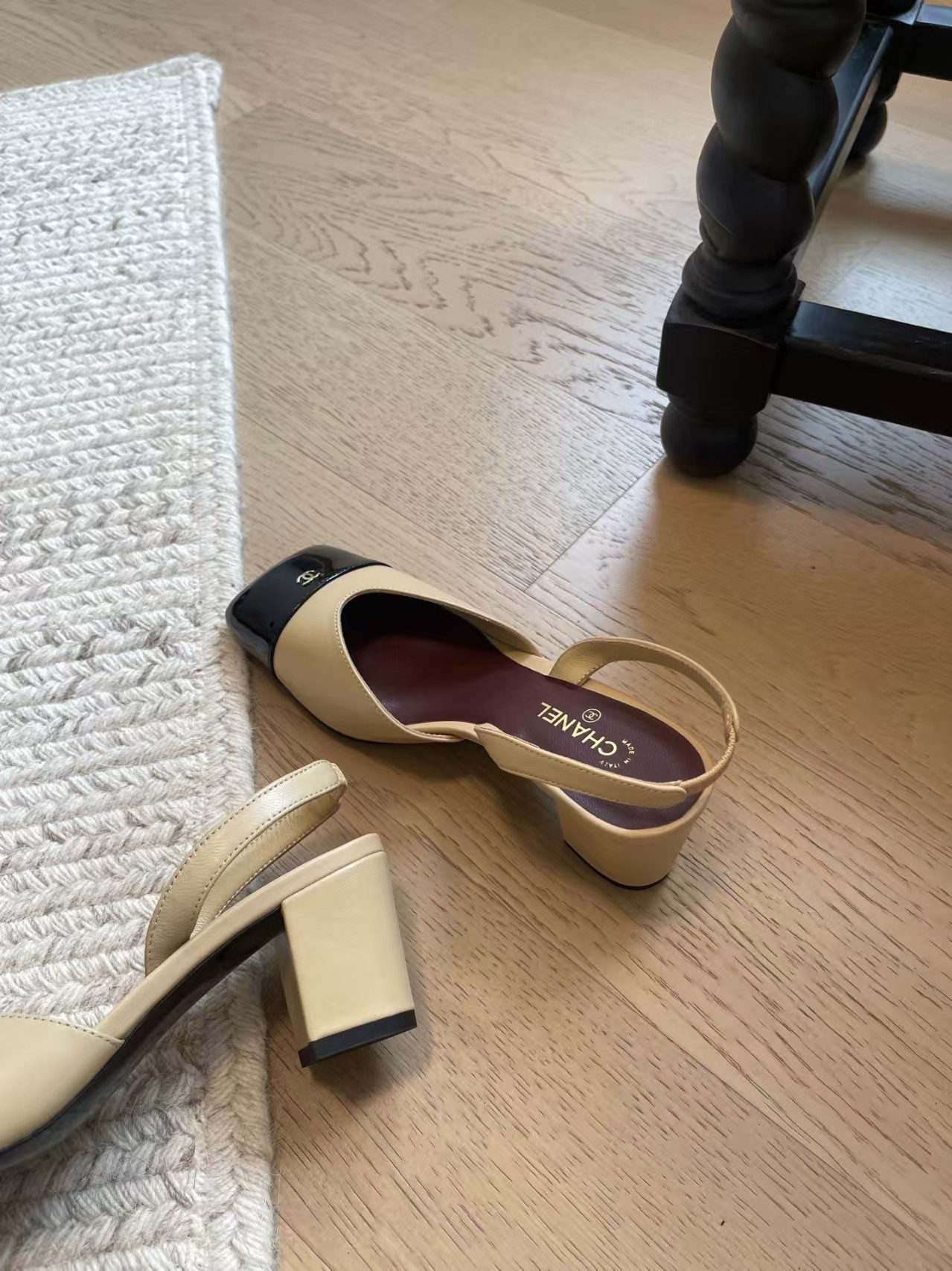ua Ch**el slingbacks