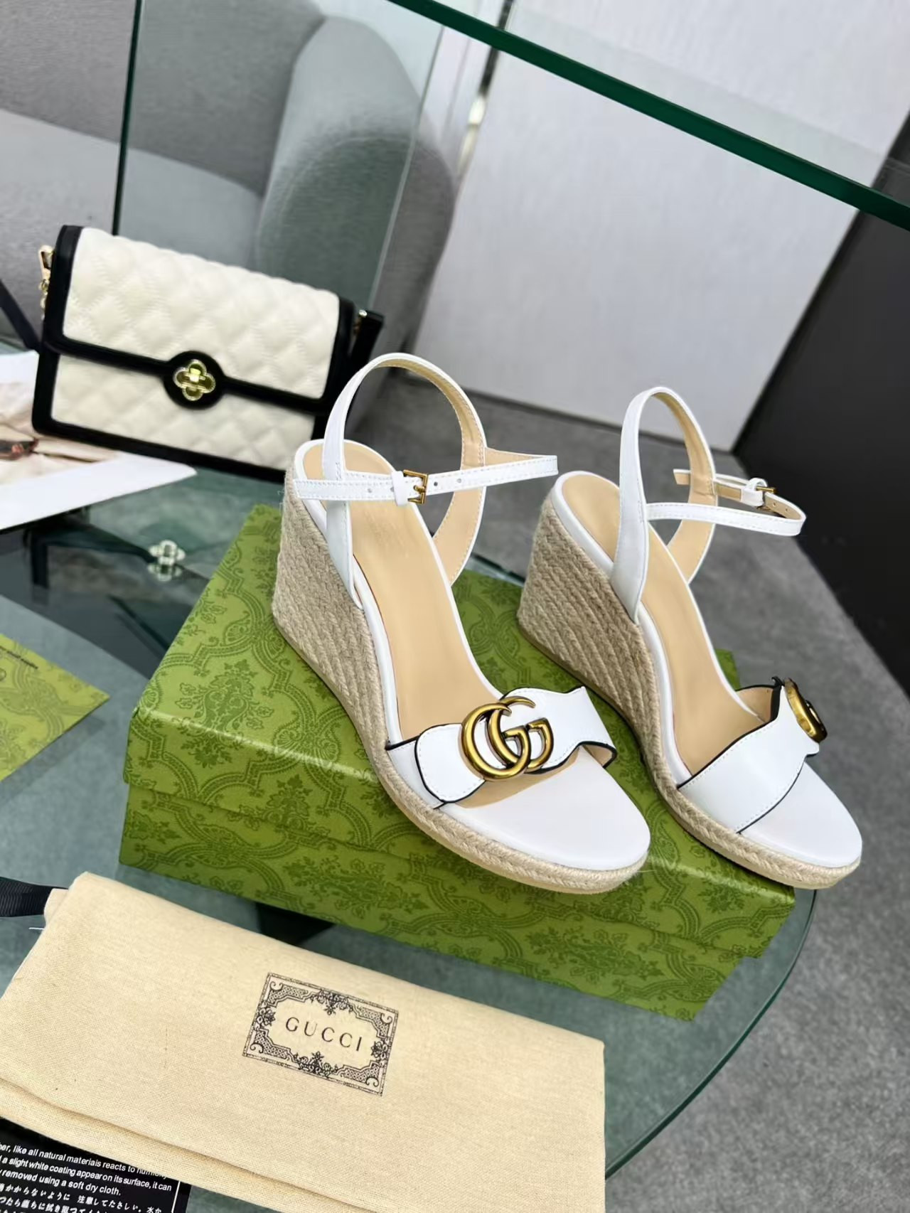 ua Gvc*1 sandals