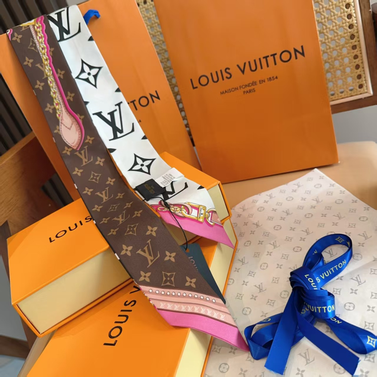 LV Ultimate Monogram BB Bandeau 120x6cm