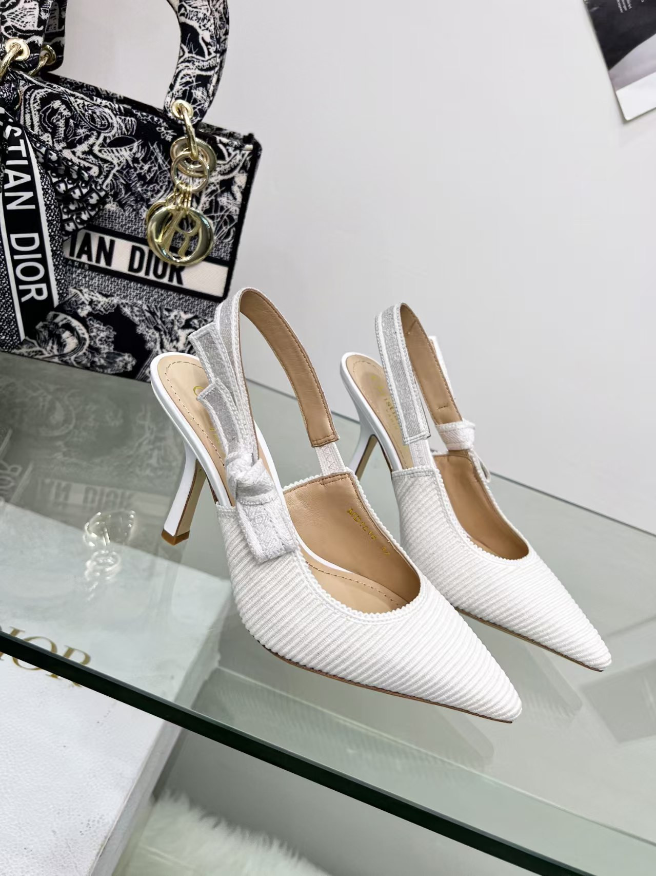 ua D10r j'aD10r slingback pump 9.5cm heel
