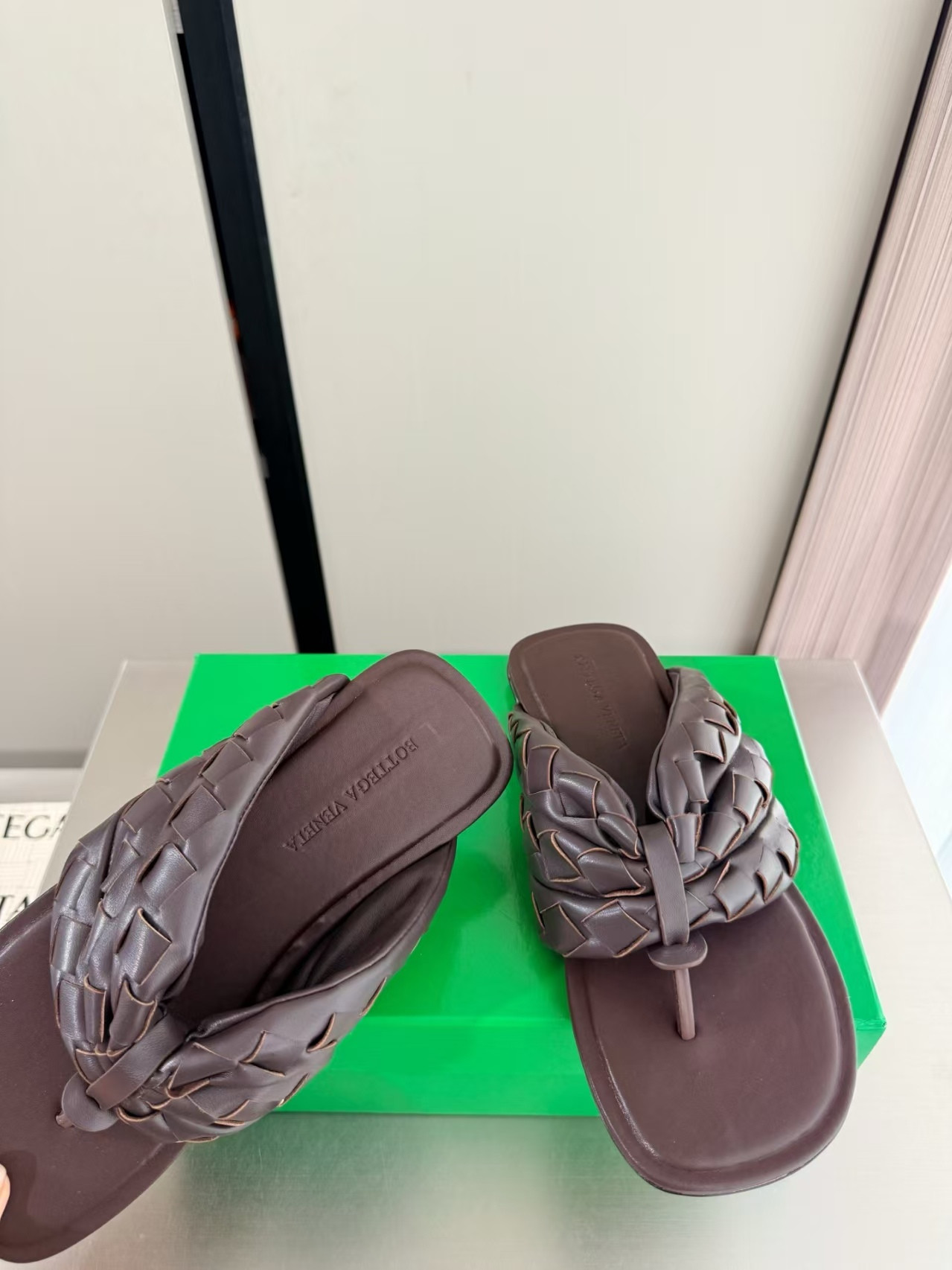 UA Bottega Veneta Salsa Thong Sandal
