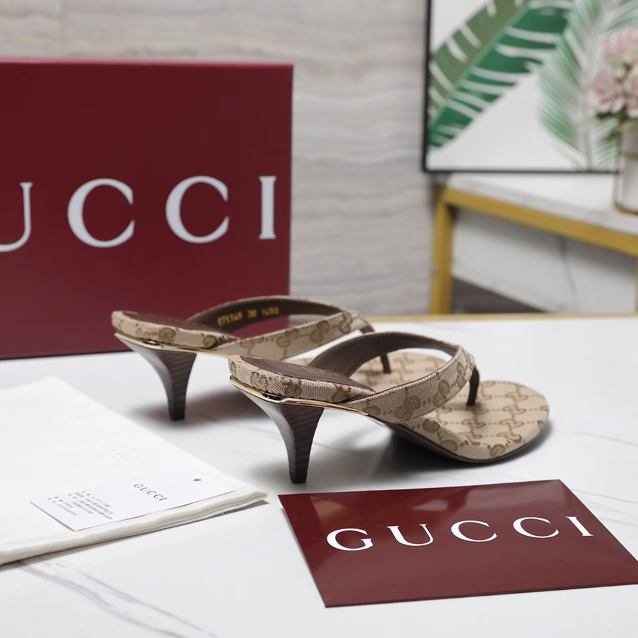ua Gvc*1 vittoria thong slides