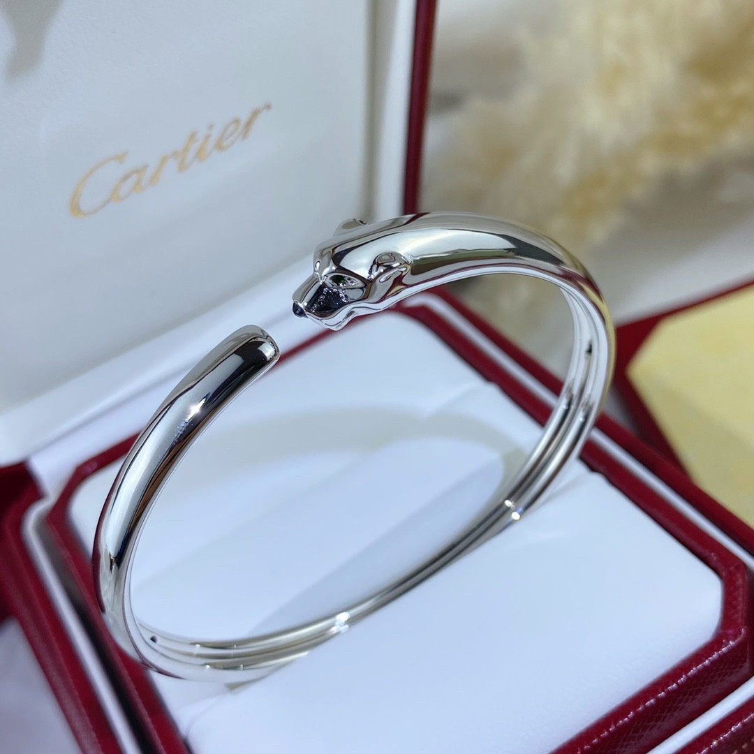 Ca*t1er Slim Polished Leopard Bracelet 16-17