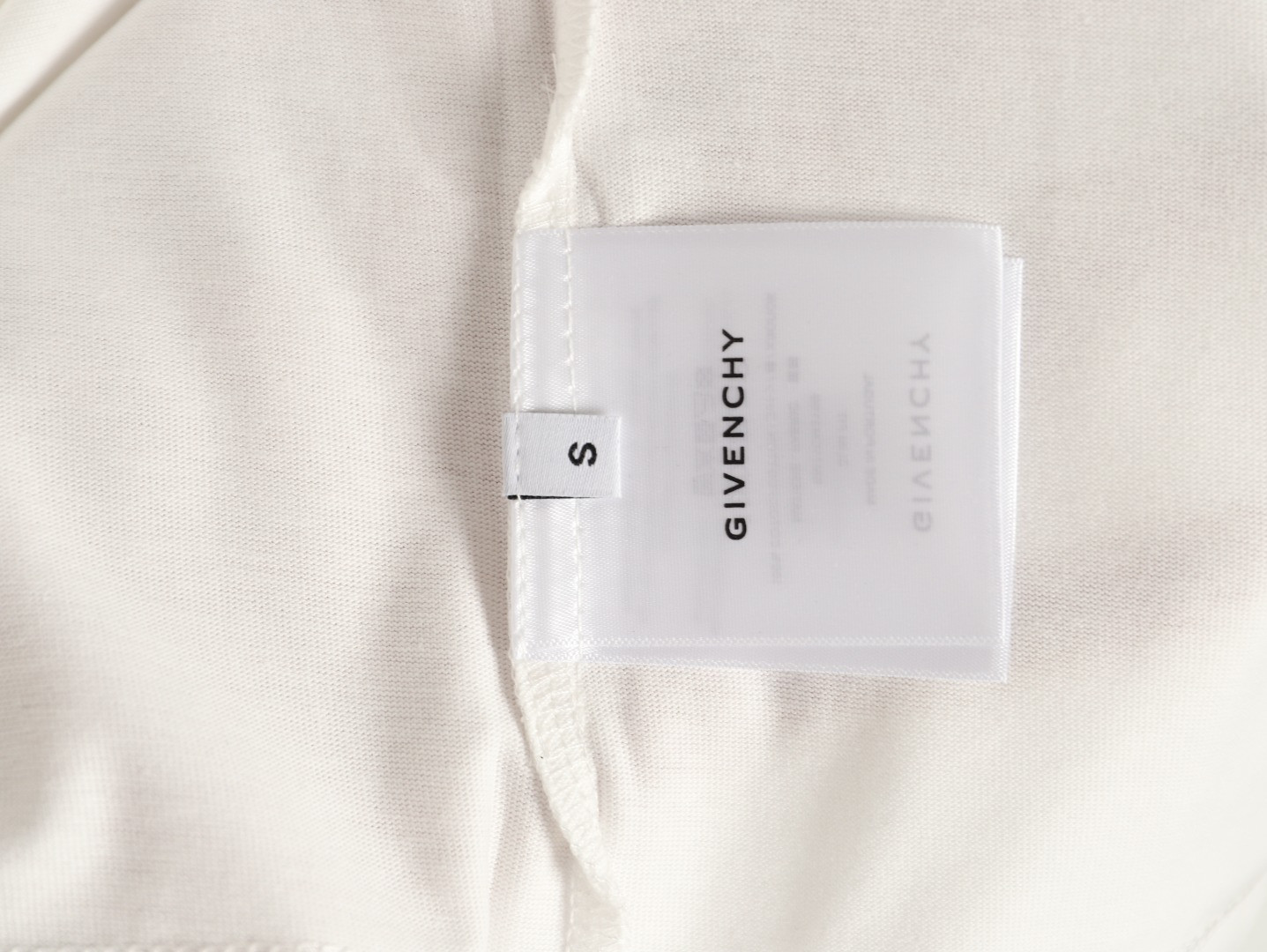 G1uenchy short-sleeved t-shirt