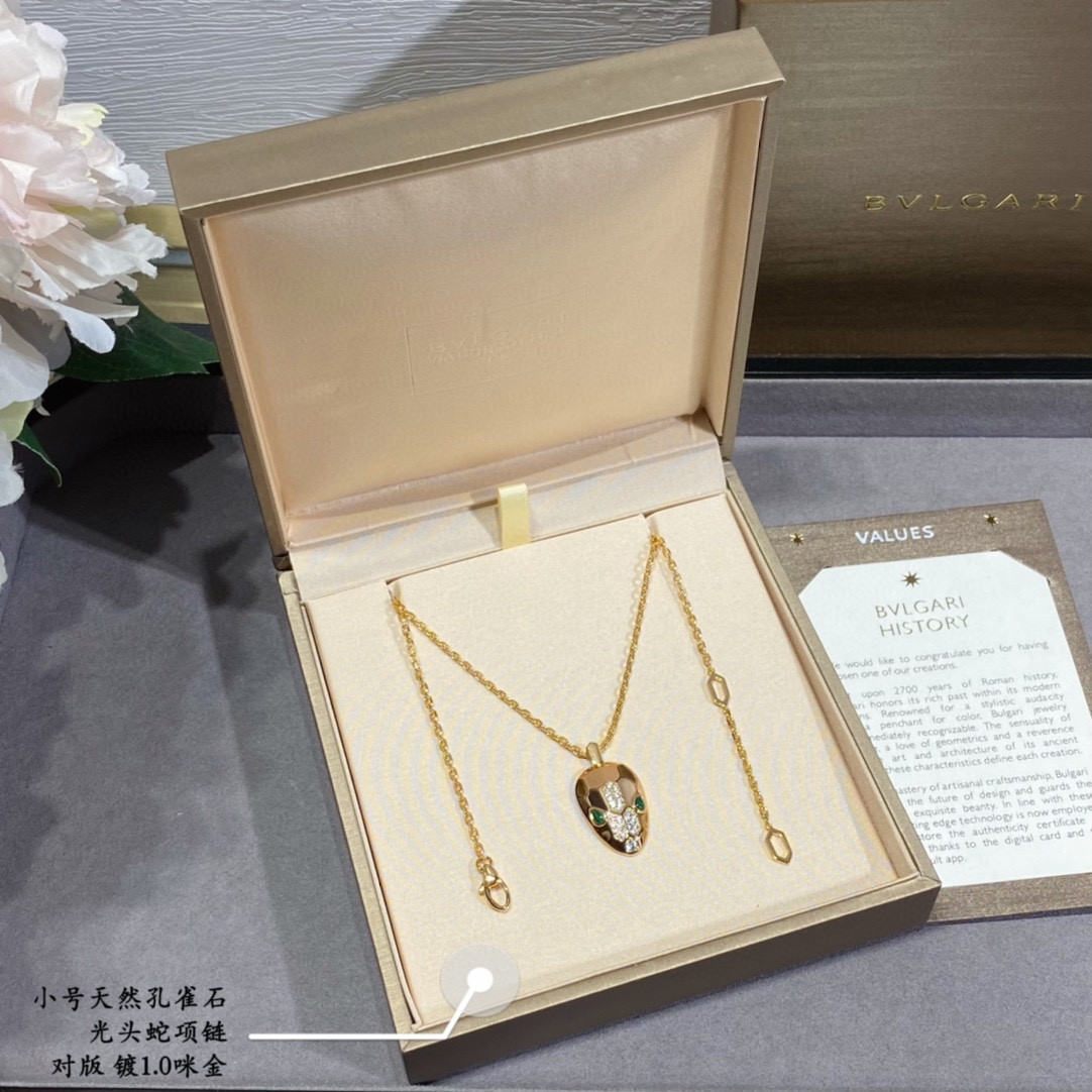 Bv1g*ai small Bald Snake Necklace
