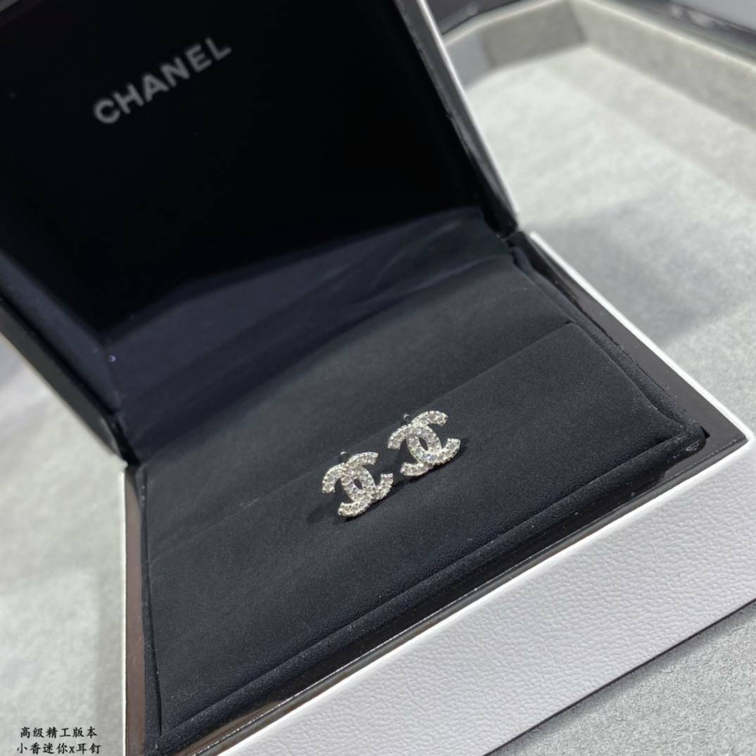 Ch**el Mini Ch**el Earrings
