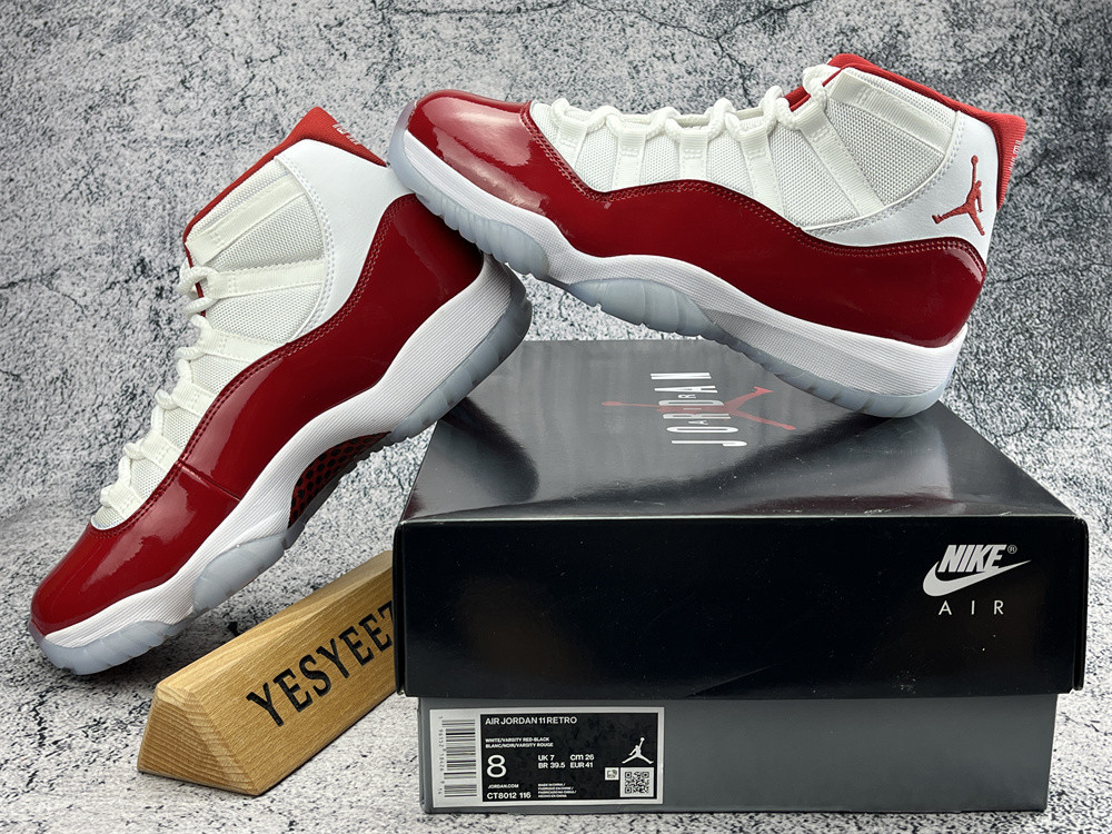 UA AIR JORDAN 11 RETRO