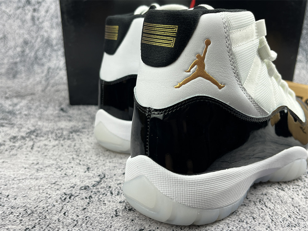 UA AIR JORDAN 11 RETRO