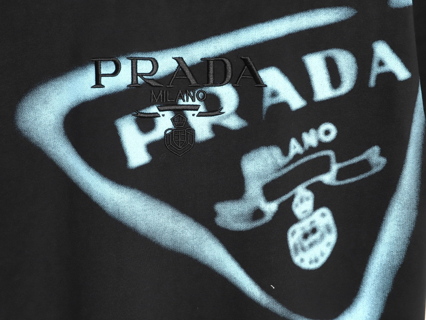 Pra*a short-sleeved t-shirt