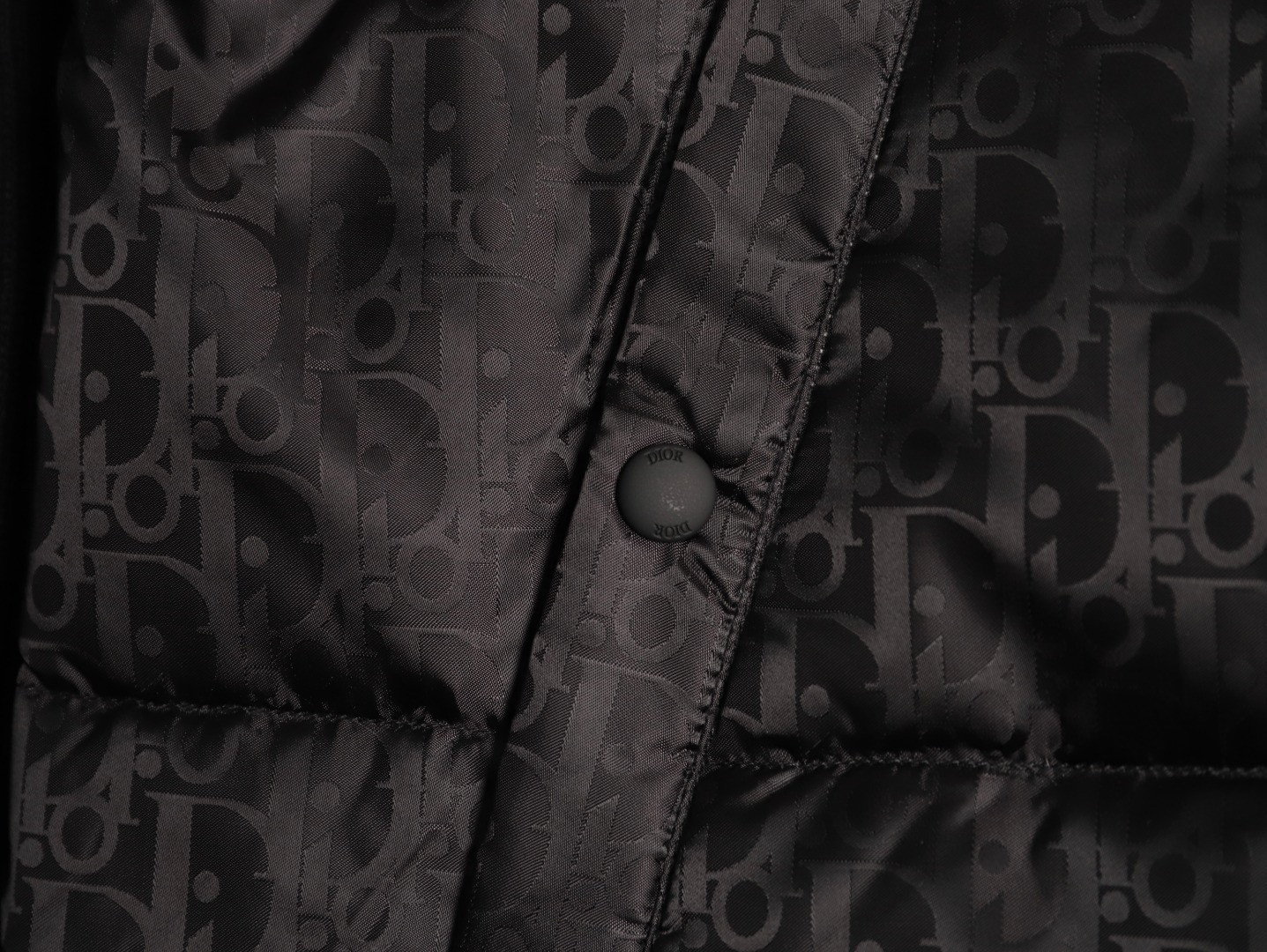 D10r short puffer jacket