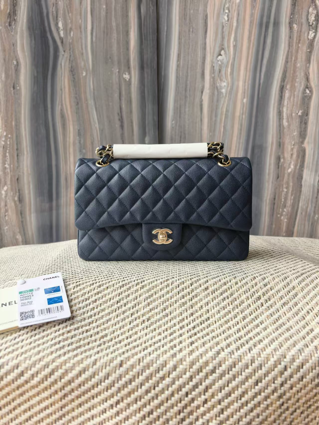 Chanel Classic Flap Bag 15x25.5x6cm