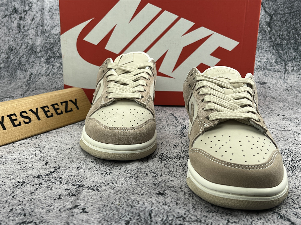 UA WMNS DUNK LOW SE 'SANDRIFT'