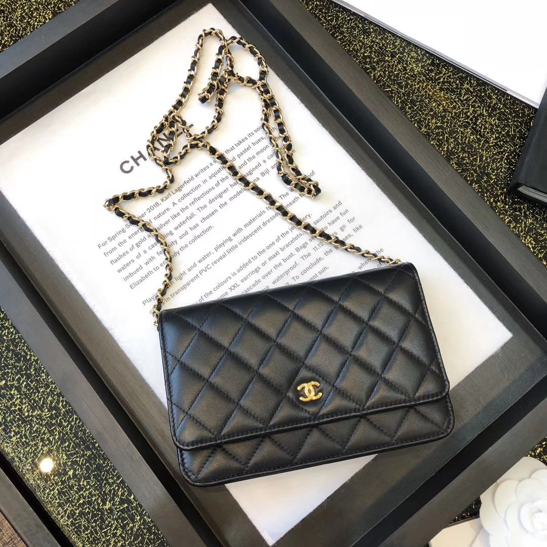 Ch**el wallet on chain lambskin leather