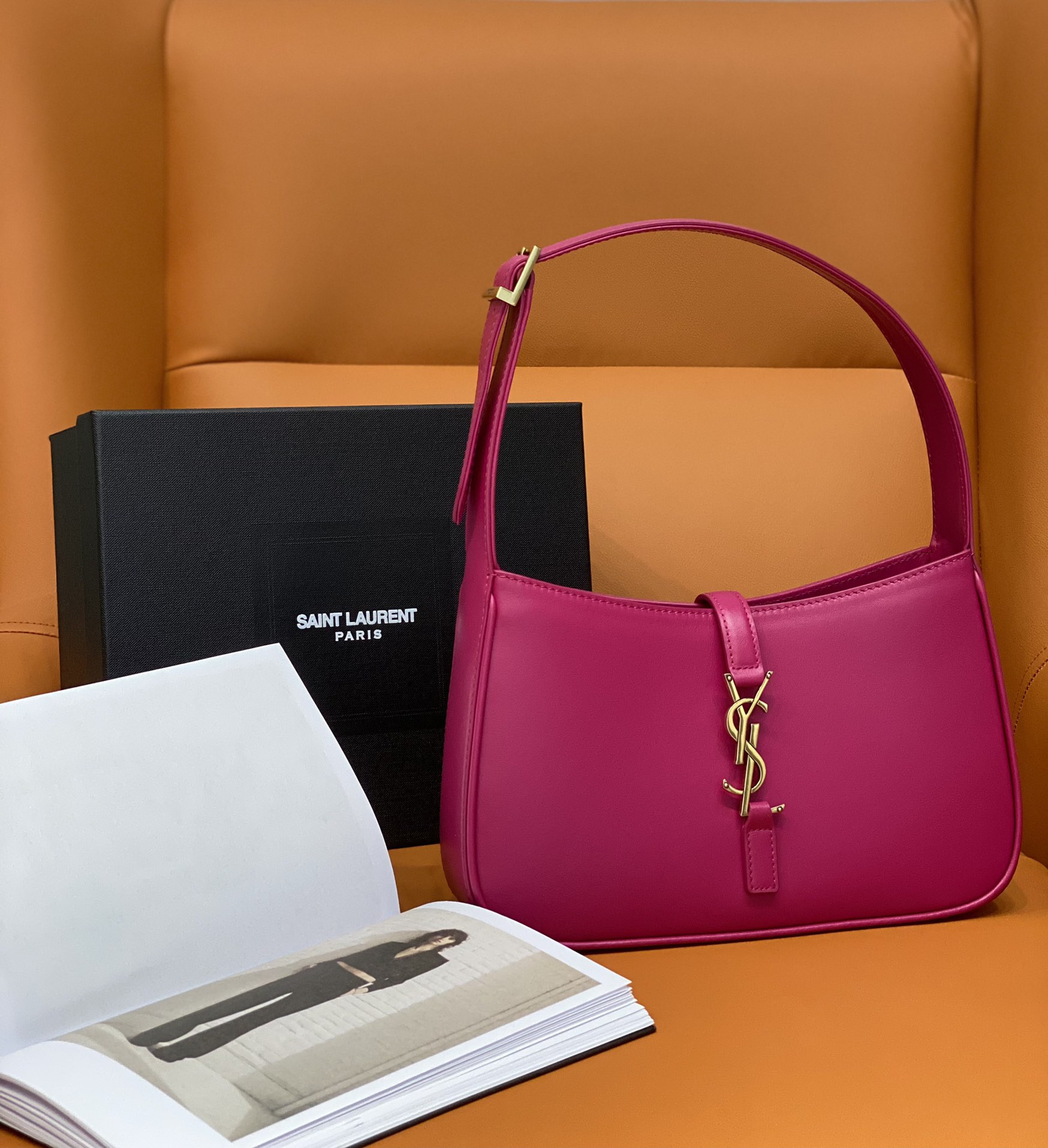 Y51 LE 5 À 7 IN SMOOTH LEATHER BLANC Pink 23 X 16 X 6.5 CM