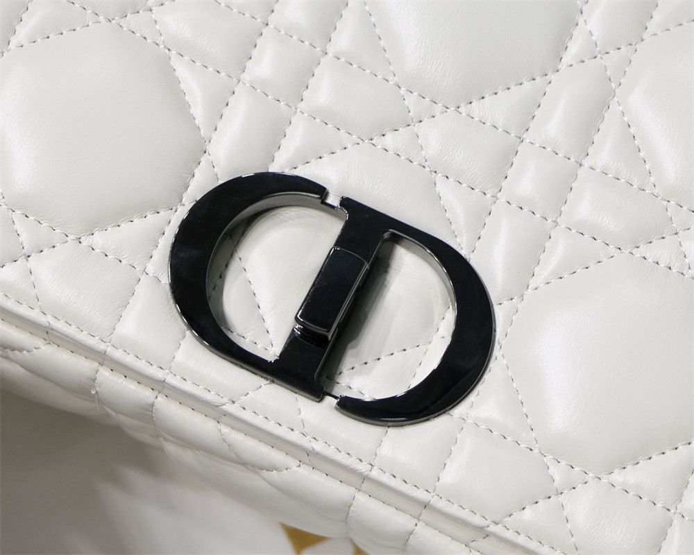 LARGE D10r CARO BAG Ivory S*pple Cannage Calfskin With Silver Hardware 29 x 18 x 10 cm