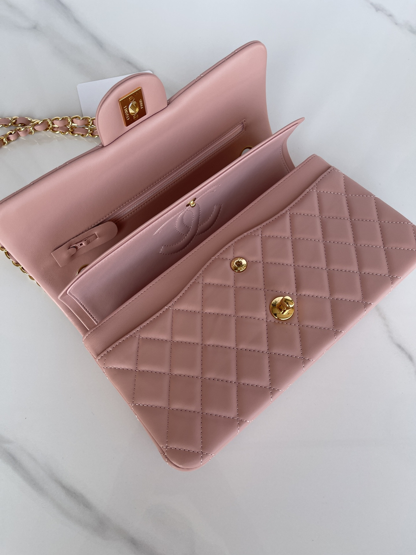 Ch**el CLASSIC FLAP 25CM CF PINK GOLD 6 × 9.9 × 2.5 in